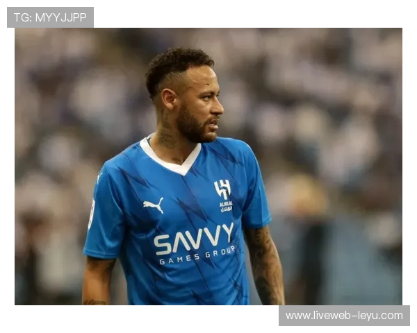 内马尔加盟弗鲁米嫩塞？蒂亚戈·席尔瓦晒合照引猜测，世俱杯前夕曾接近转会